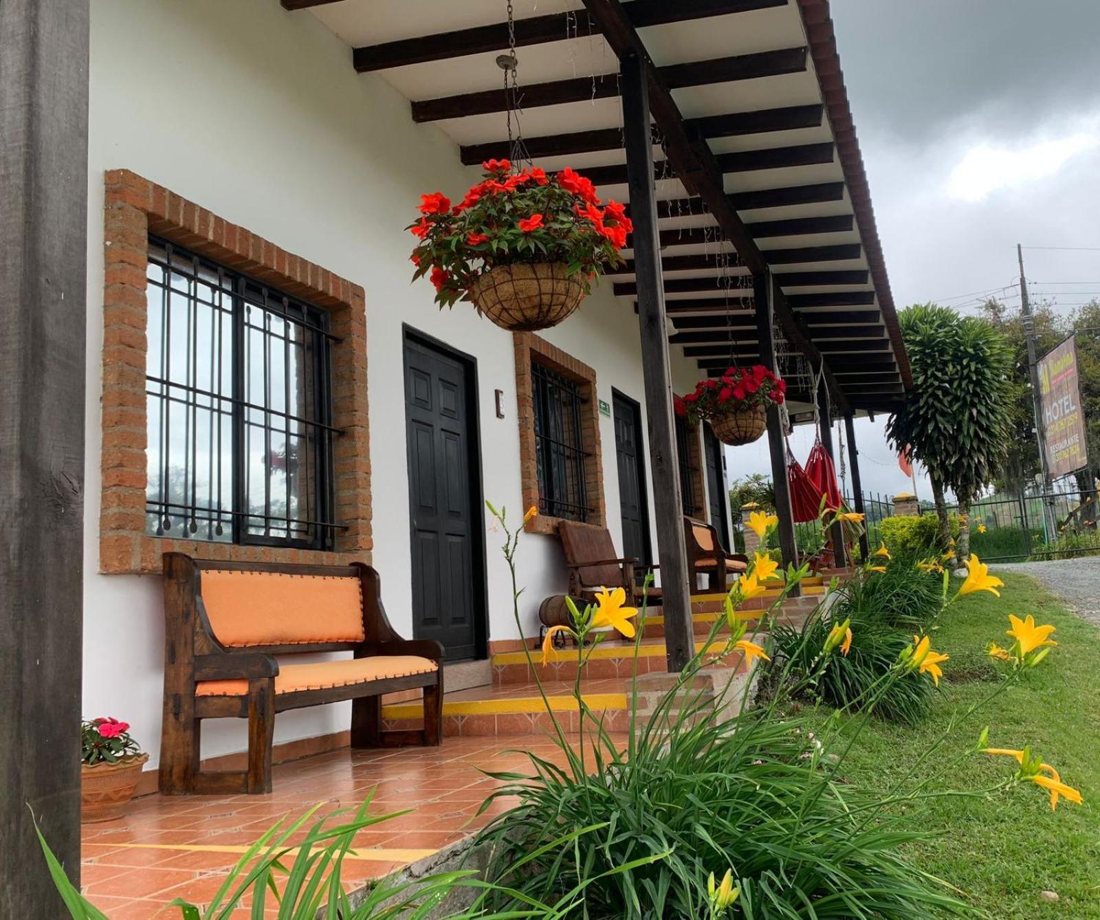 Mamatina Hotel Santa Rosa de Cabal Dış mekan fotoğraf